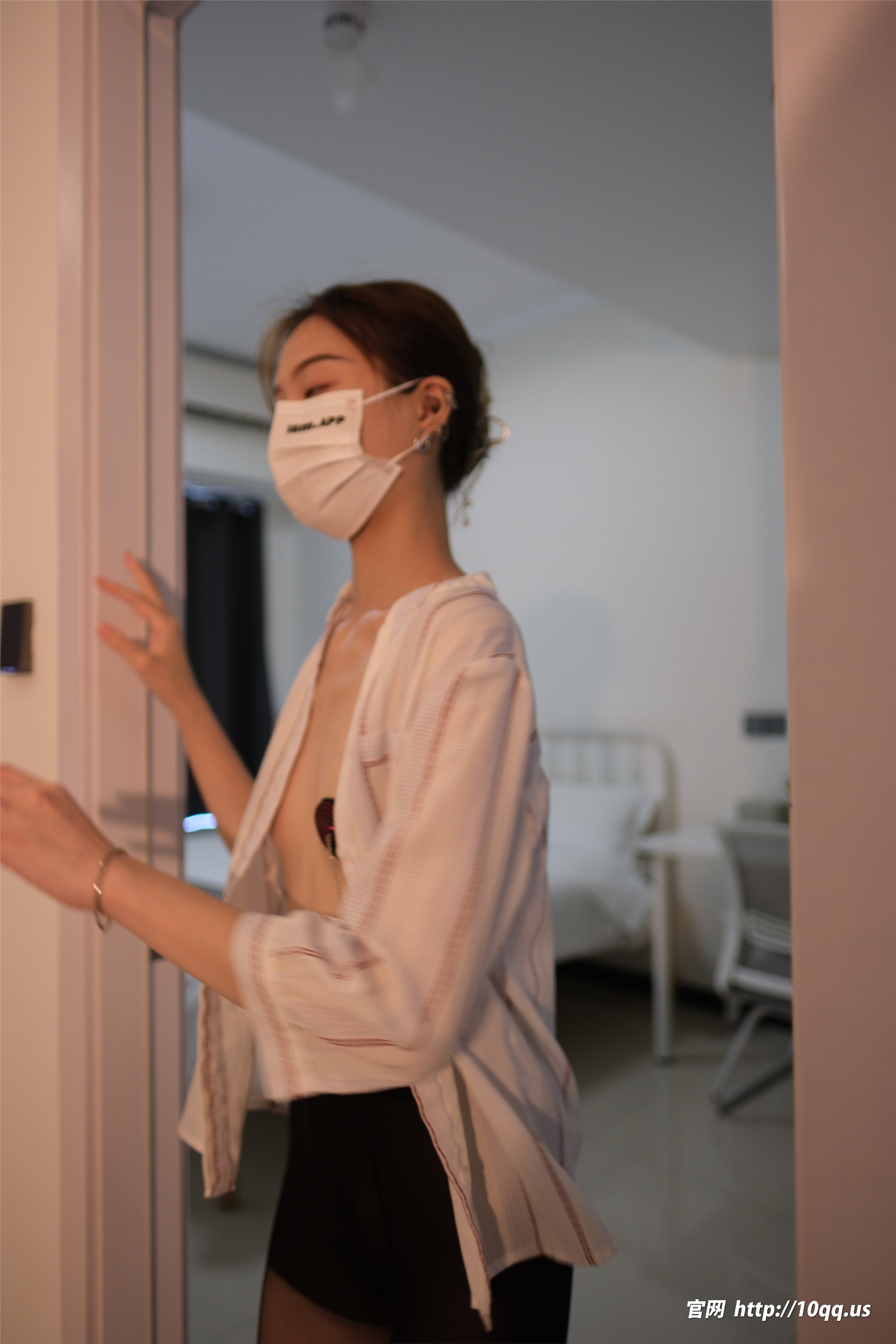 ROSI写真 口罩系列 2025.01.04 NO.3128